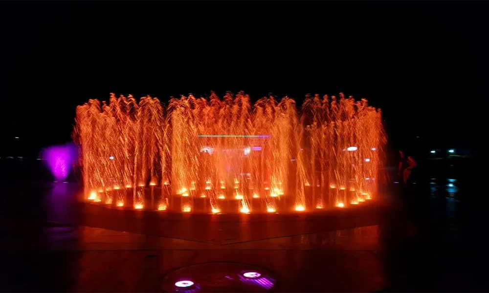 Family Park in Cochabamba: Water and Light Show