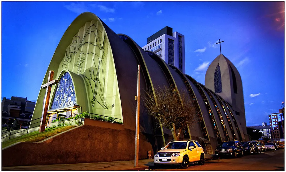 Paróquia de São Miguel Arcanjo: Um Marco de Fé