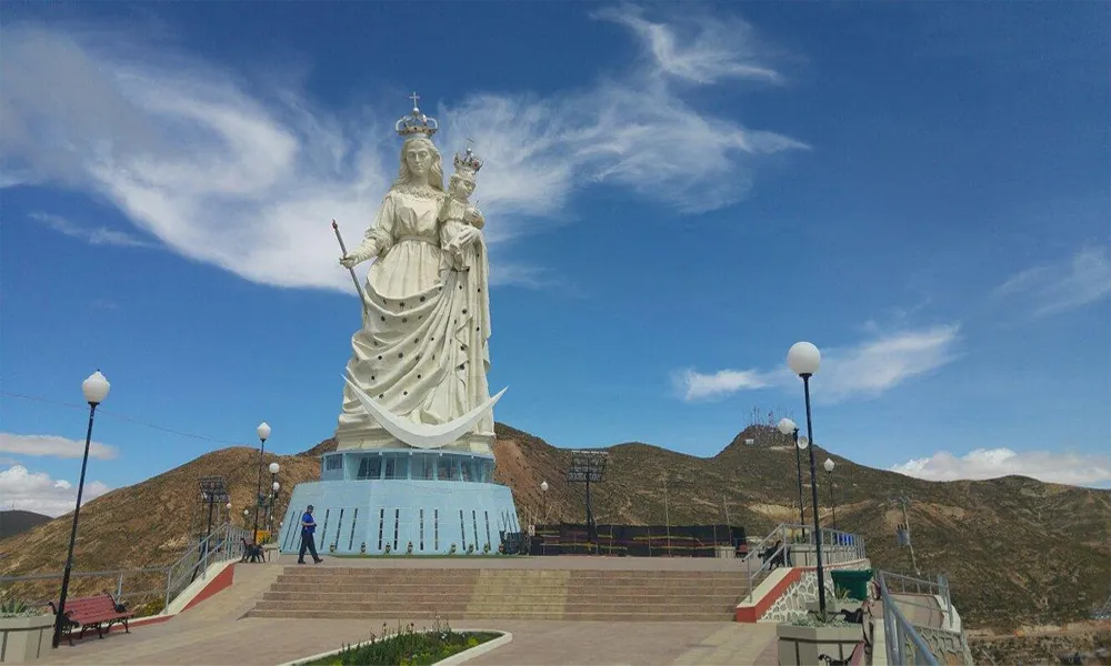 Monument to the Virgin of Socavón in Oruro: Faith and Identity