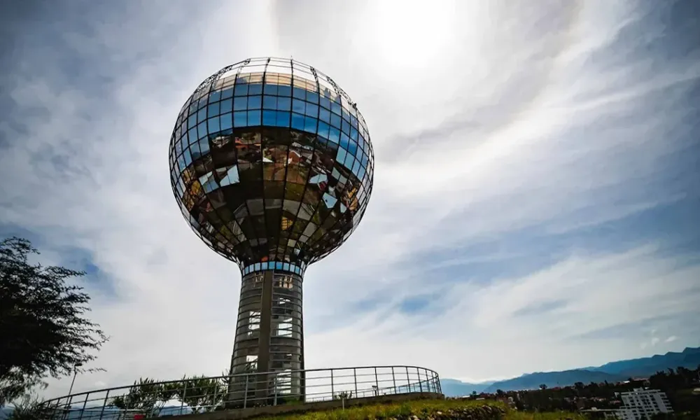 Lookout of Dreams: A Pause to Look at Tarija